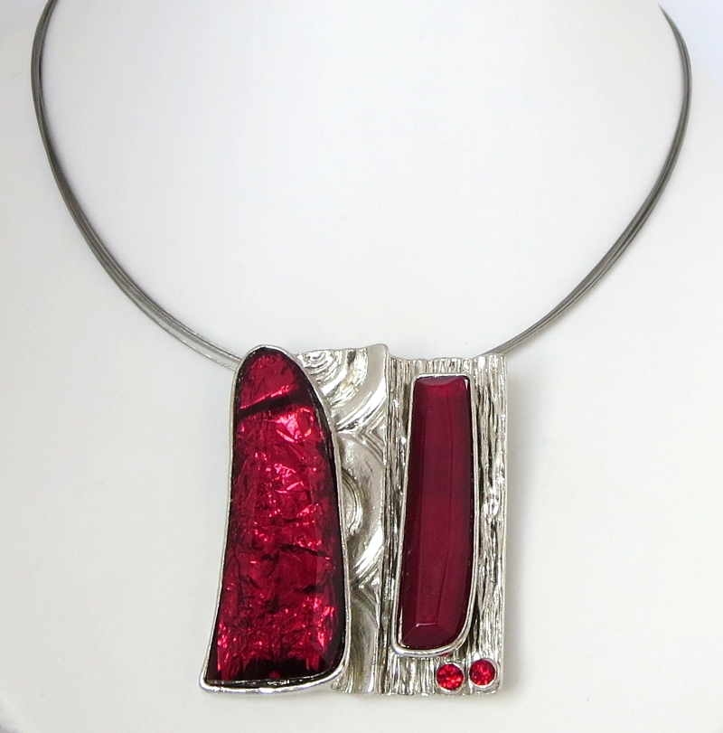 Bild 1 von Halskette mit Anhänger in rot
