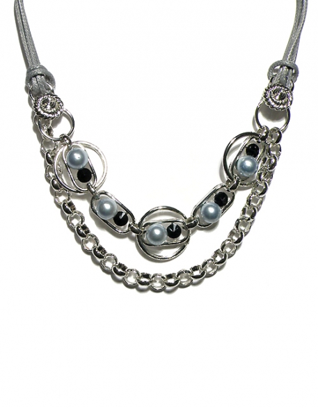 Bild 1 von  Kurze Halskette silber grau