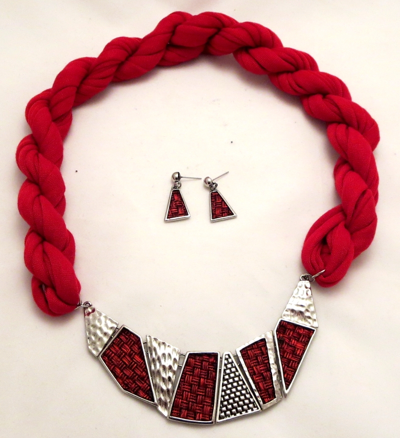 Bild 1 von Halskette + Ohrstecker  silber und rot im Set