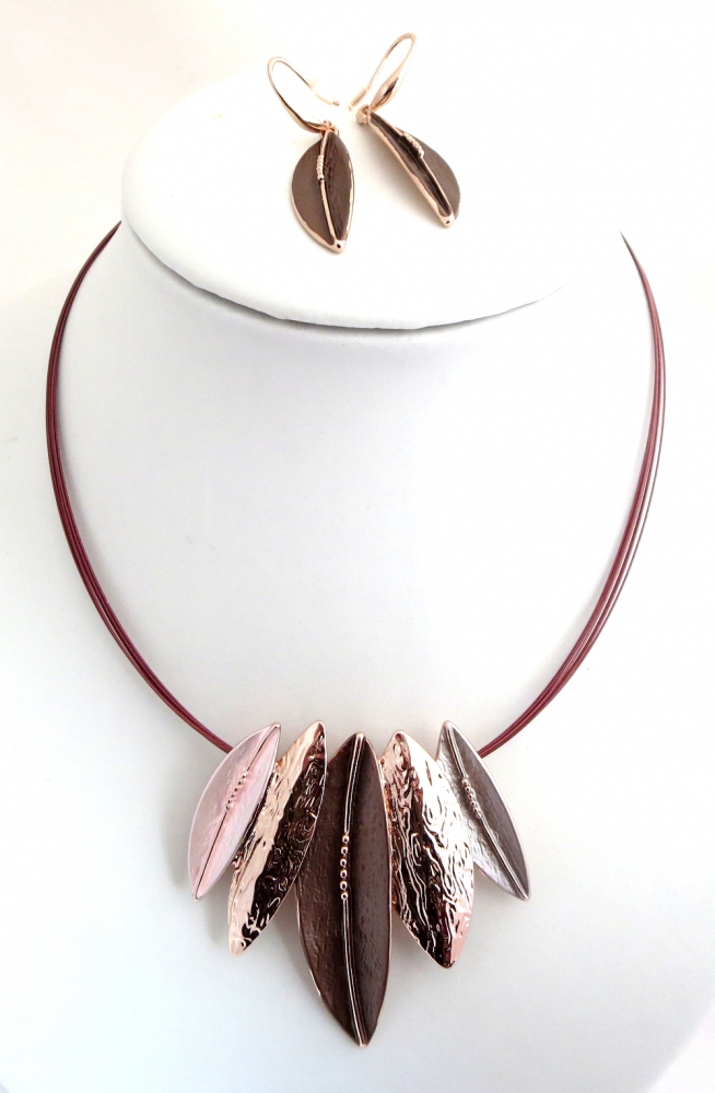 Bild 1 von Halskette und Ohrhänger als Schmuckset Blätter rotbraun