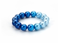 Perlenarmband in blau mit Farbverlauf